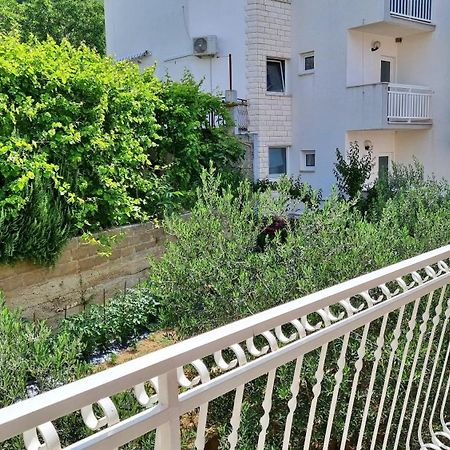 Apartments Mandalinic Omiš Eksteriør bilde