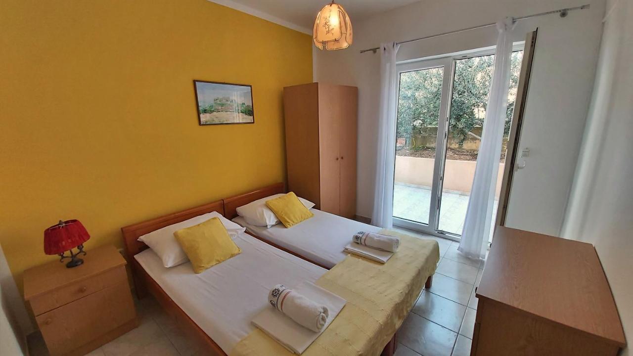 Apartments Mandalinic Omiš Eksteriør bilde
