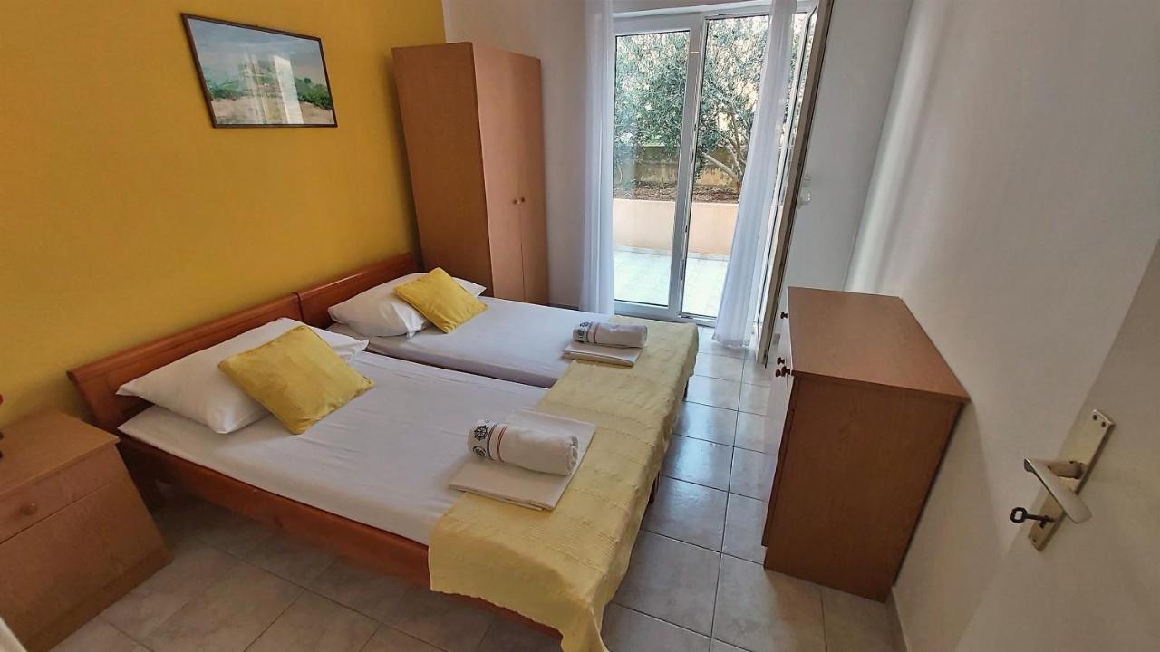 Apartments Mandalinic Omiš Eksteriør bilde