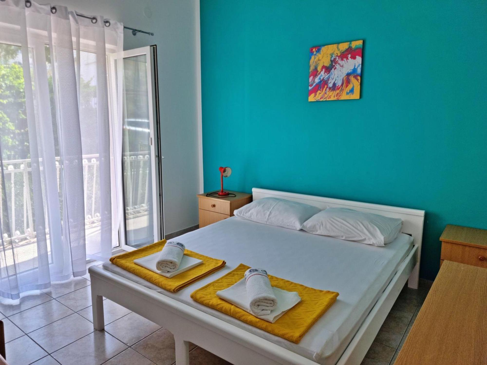 Apartments Mandalinic Omiš Eksteriør bilde