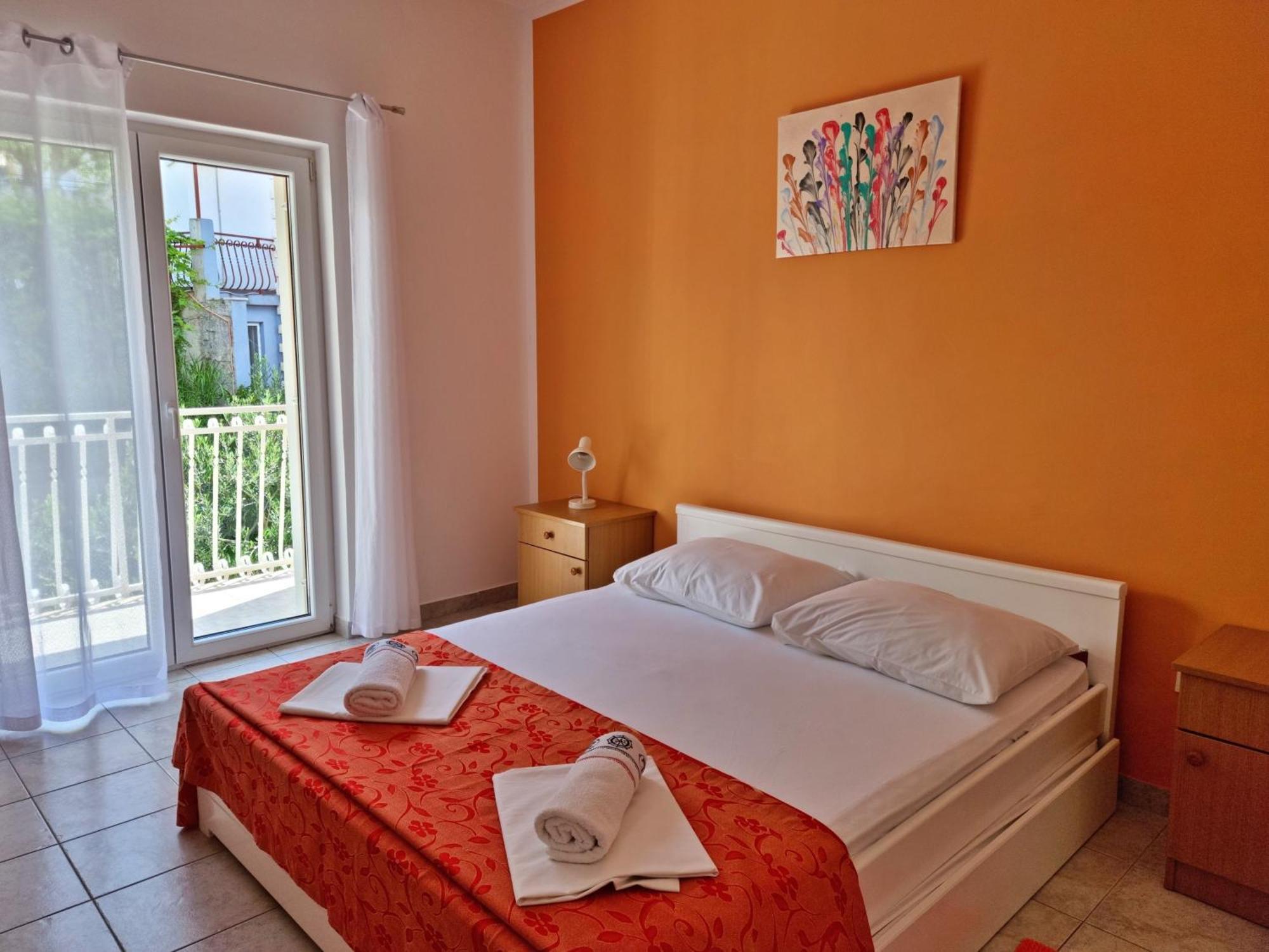 Apartments Mandalinic Omiš Eksteriør bilde