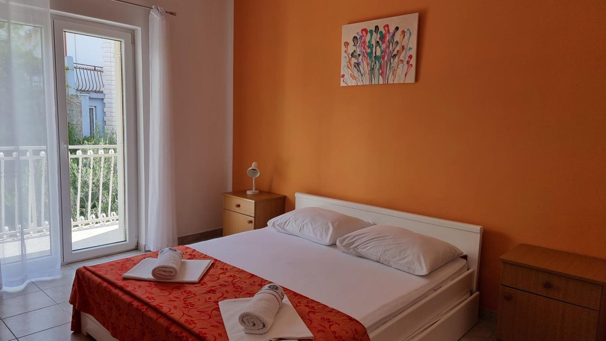 Apartments Mandalinic Omiš Eksteriør bilde
